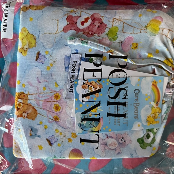 ❌❌SOLD❌❌ Posh Peanut x Care Bears crib sheets NWt - Picture 1 of 1